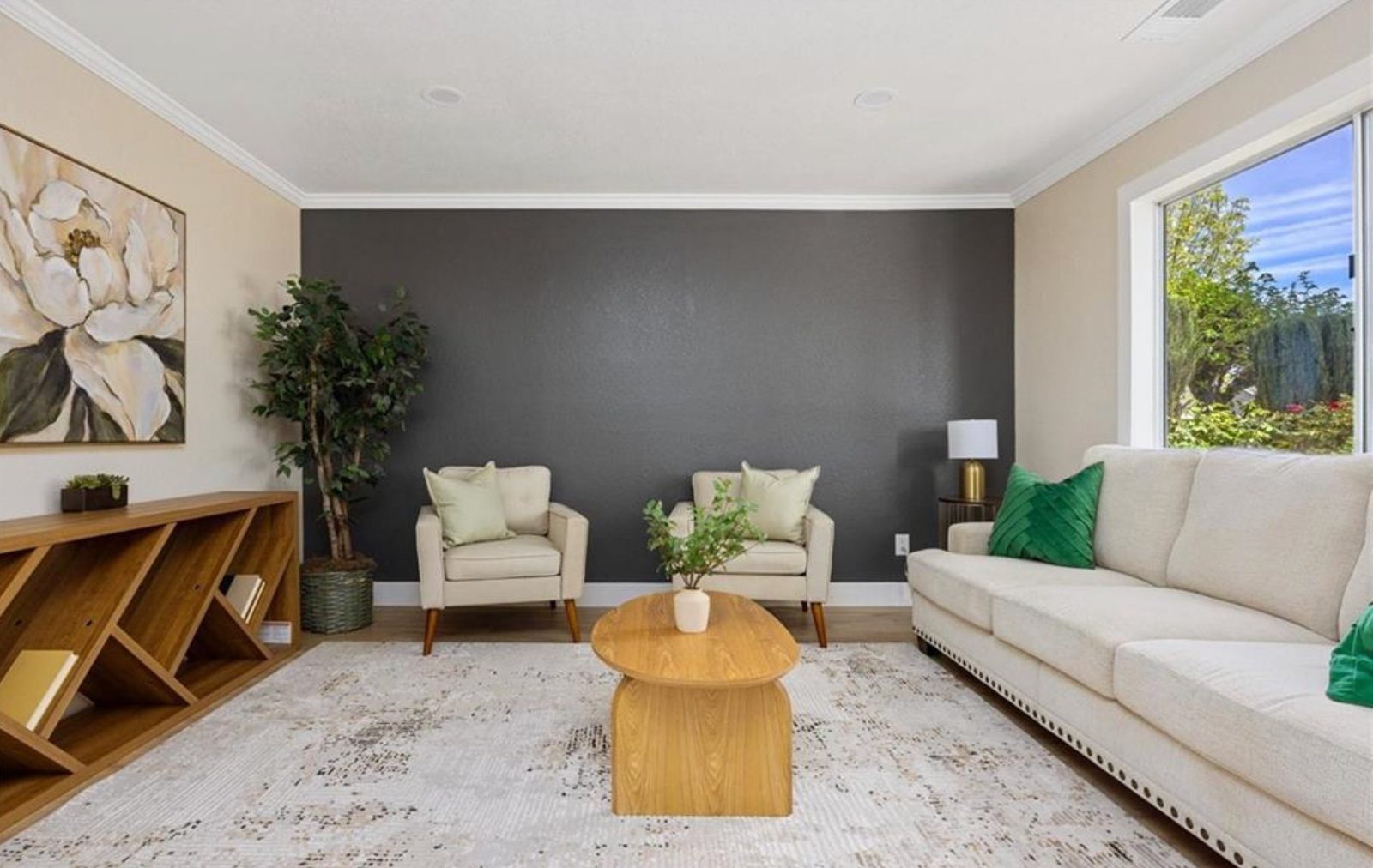 Lone Oak — Living Room